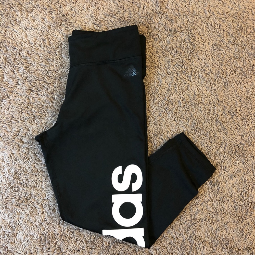 Black Adidas capri leggings